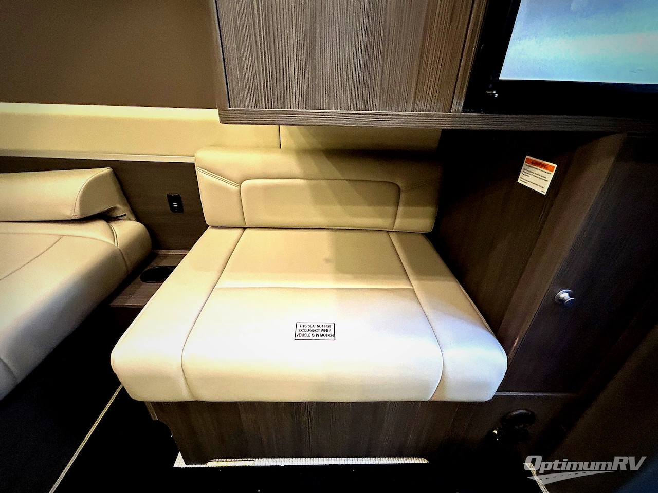 2022 Airstream Interstate Nineteen Std. Model Photo 17