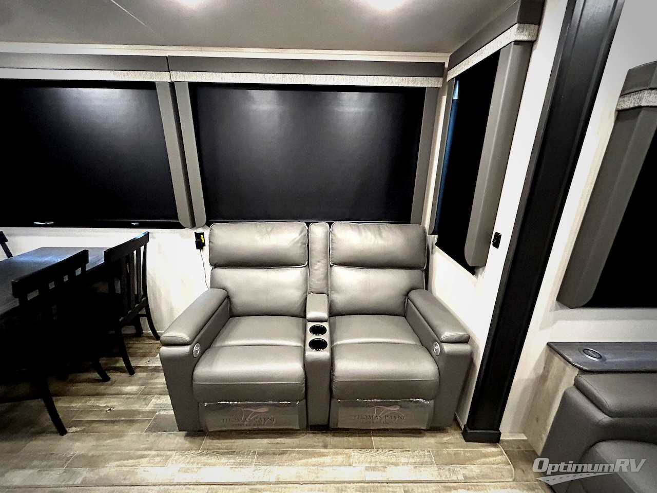 2022 Keystone Avalanche 312RS Photo 18