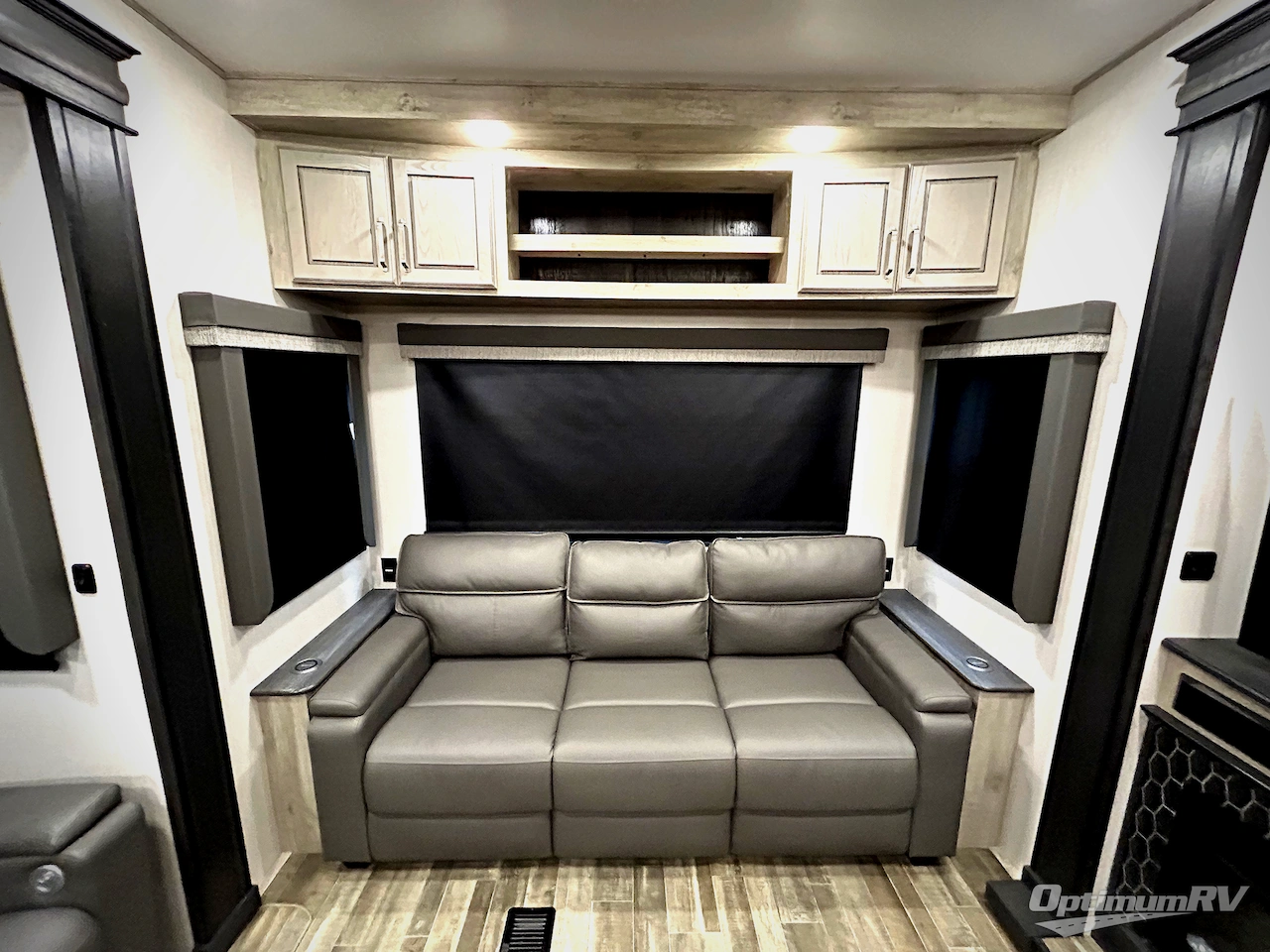 2022 Keystone Avalanche 312RS Photo 20