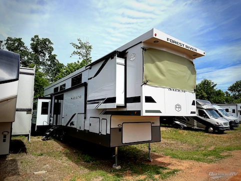 Used 2025 Forest River Salem Hemisphere ROOST43 Featured Photo