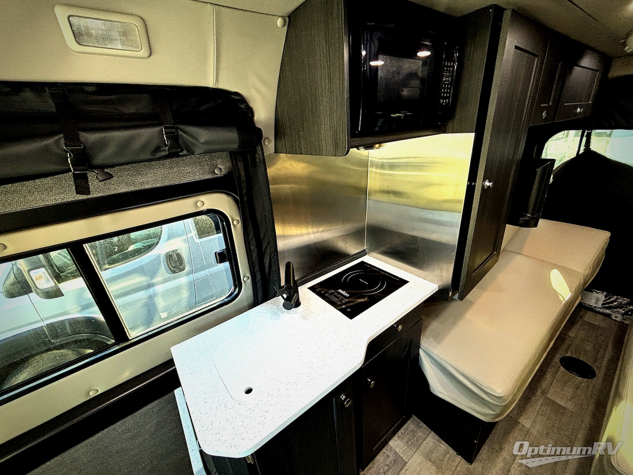 2022 Roadtrek Roadtrek CHASE Photo 8