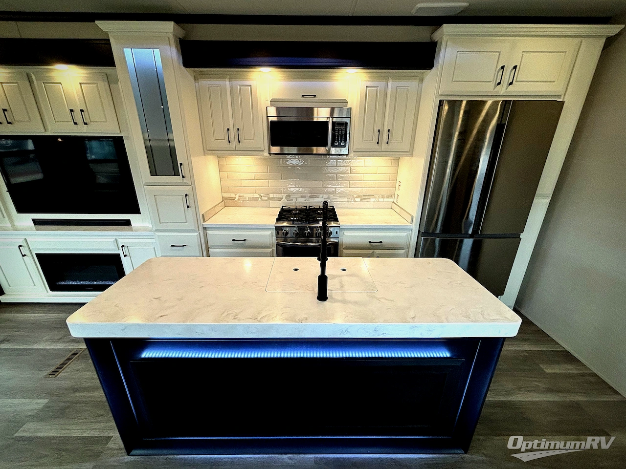 2023 DRV Luxury Suites Mobile Suites MS Houston Photo 9