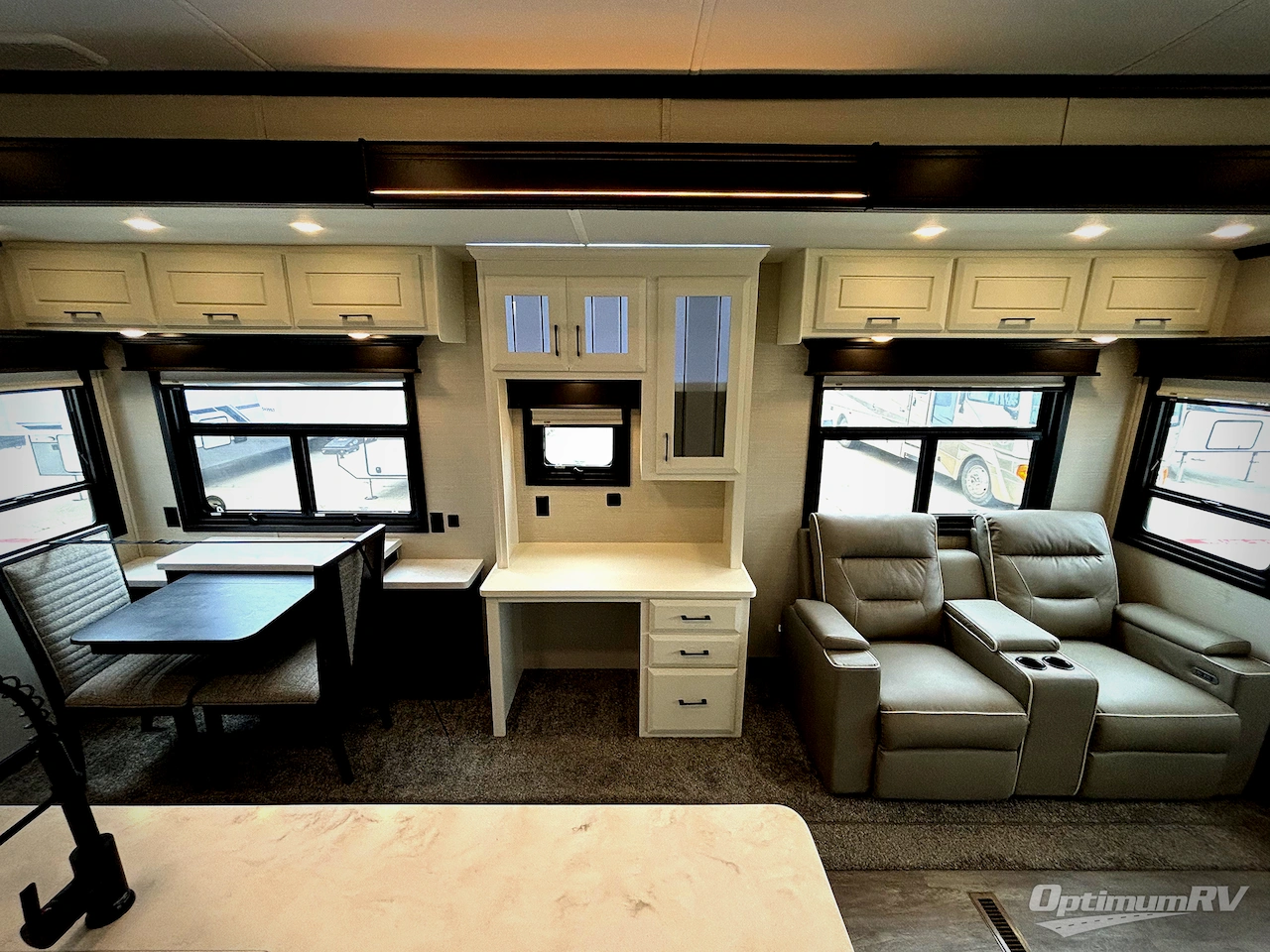 2023 DRV Luxury Suites Mobile Suites MS Houston Photo 7