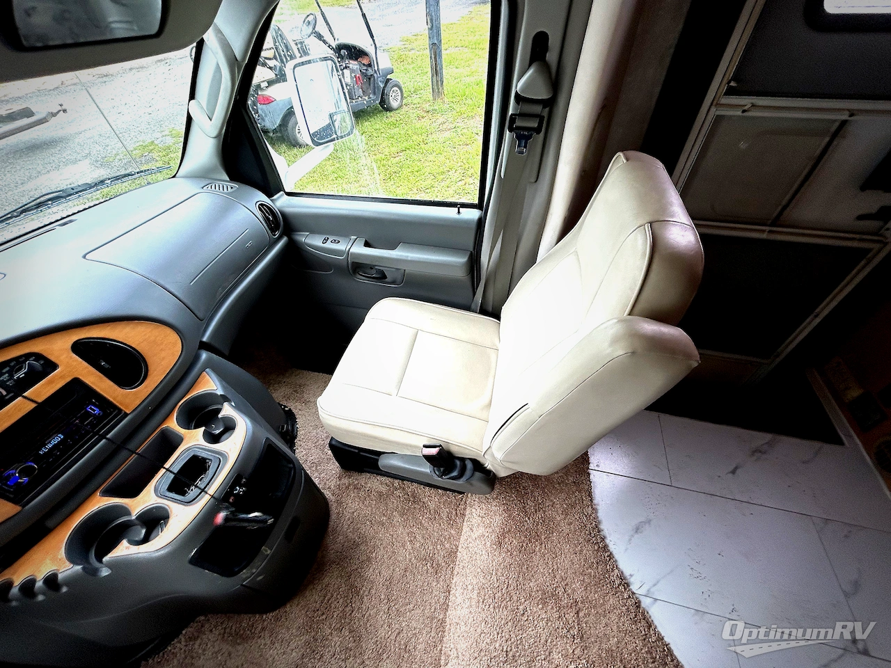 2005 Forest River Lexington GTS 270 Photo 8