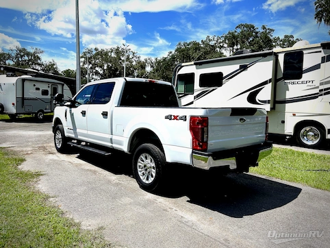 2021 Ford F250 XLT RV Photo 2