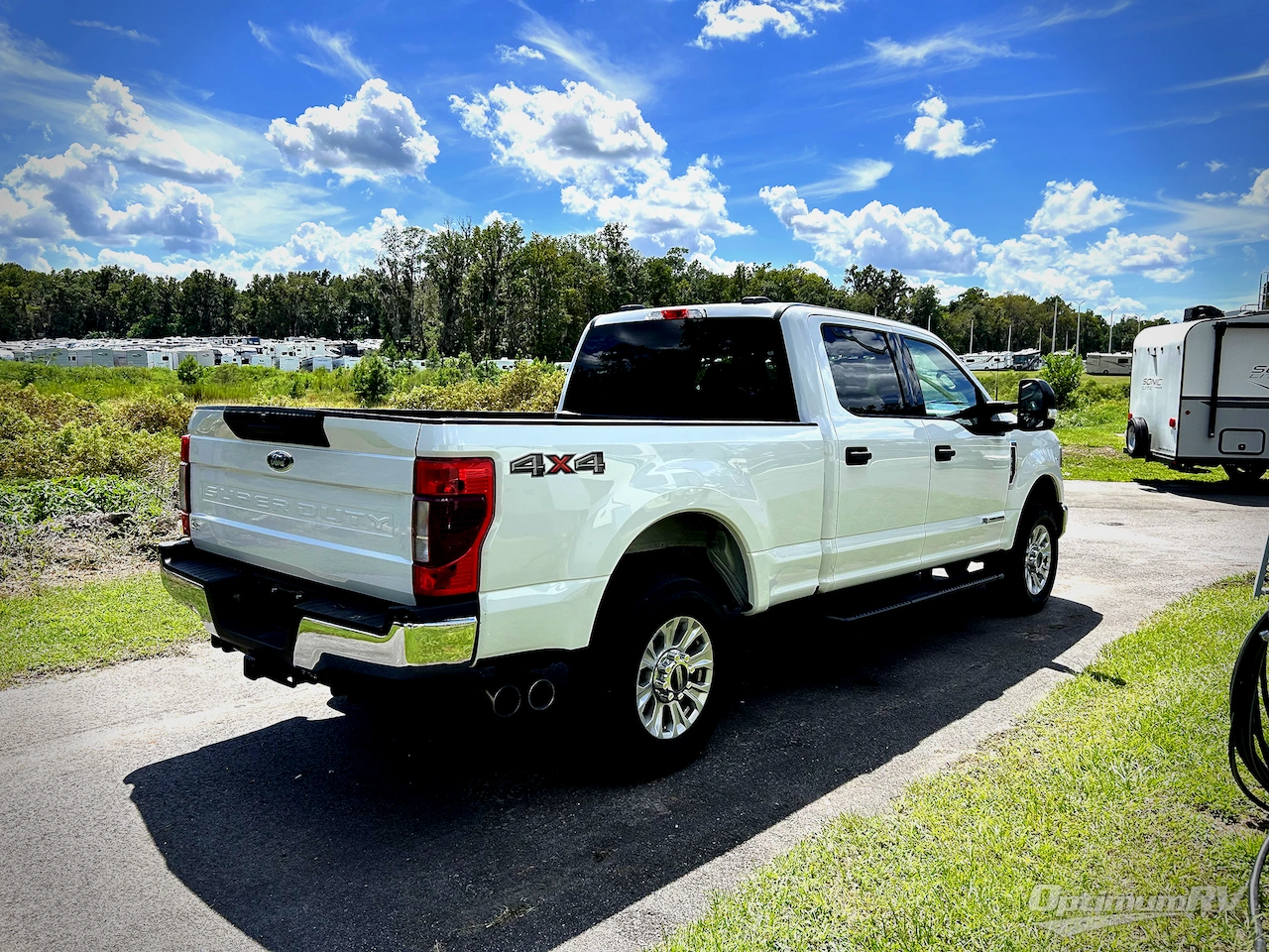 2021 Ford F250 XLT Photo 2