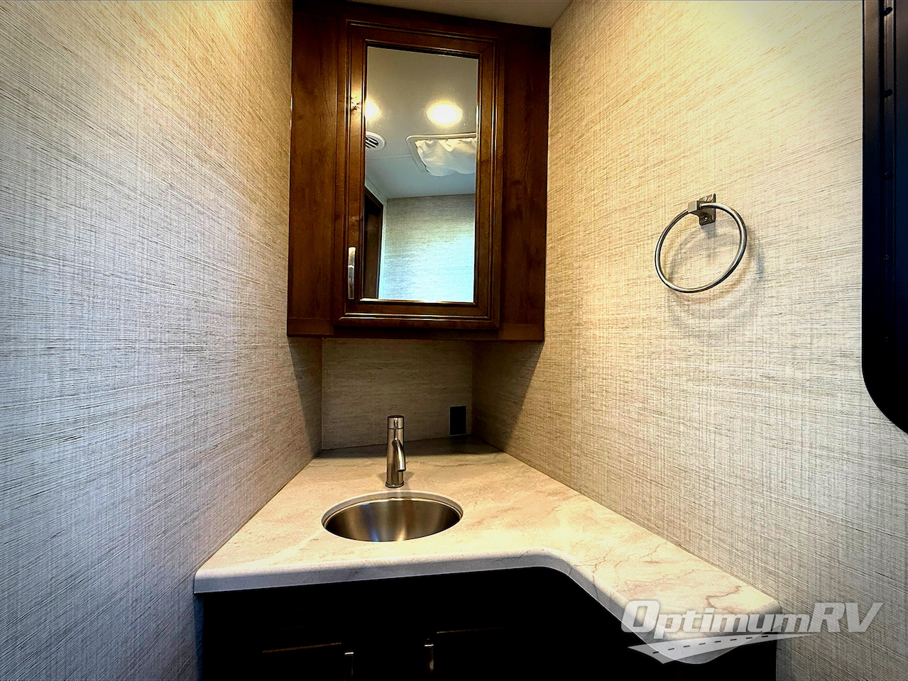 2022 Entegra Vision XL 34B Photo 15