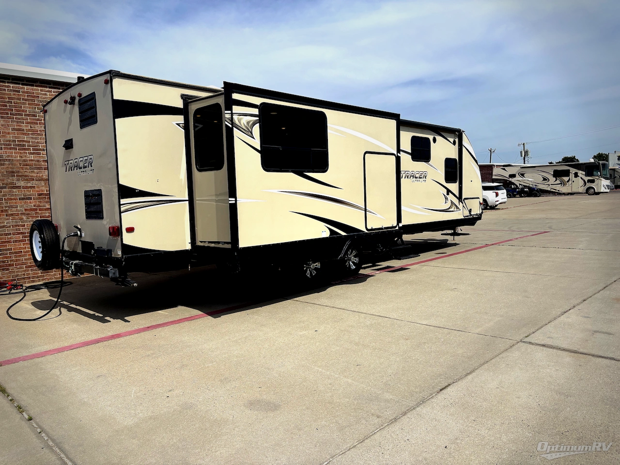 2018 Prime Time Tracer 3130RKD Photo 2