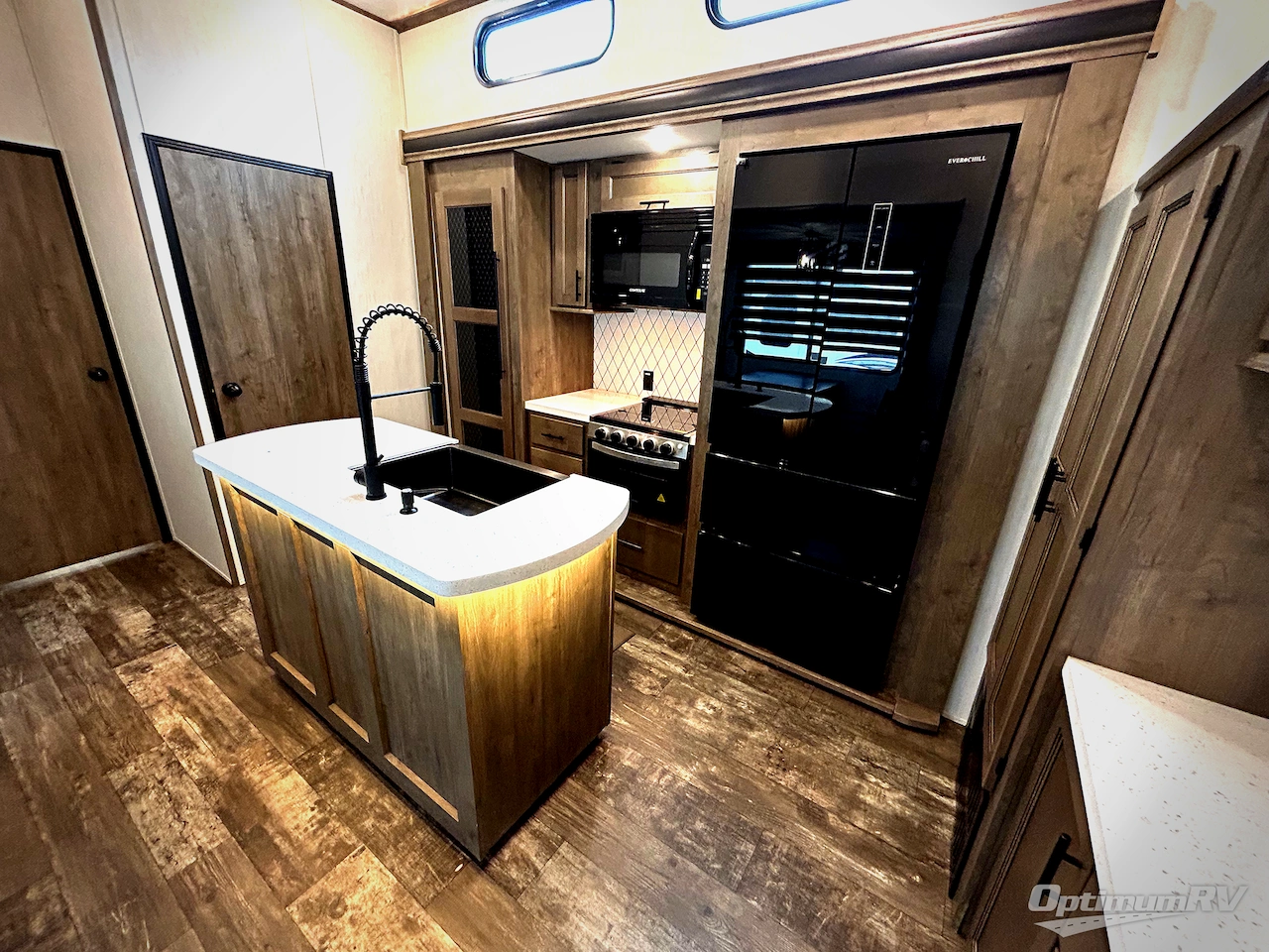 2022 Forest River Sabre 37FLH Photo 14