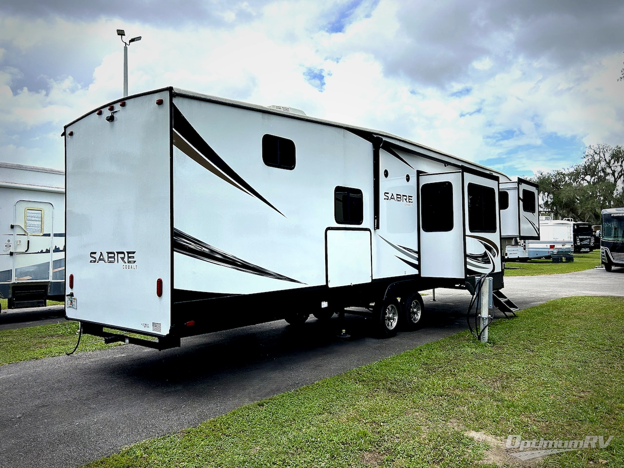 2022 Forest River Sabre 37FLH Photo 2