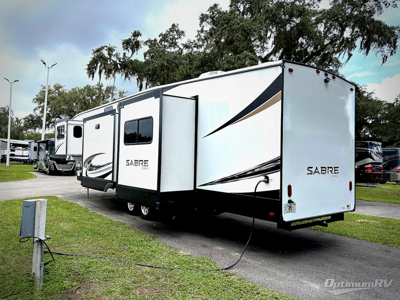 2022 Forest River Sabre 37FLH Photo 3