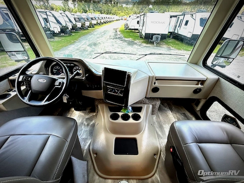 2023 Thor Windsport 34R RV Photo 2