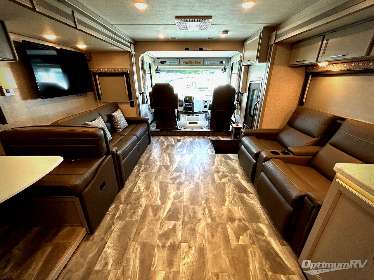 2023 Thor Windsport 34R Photo 3