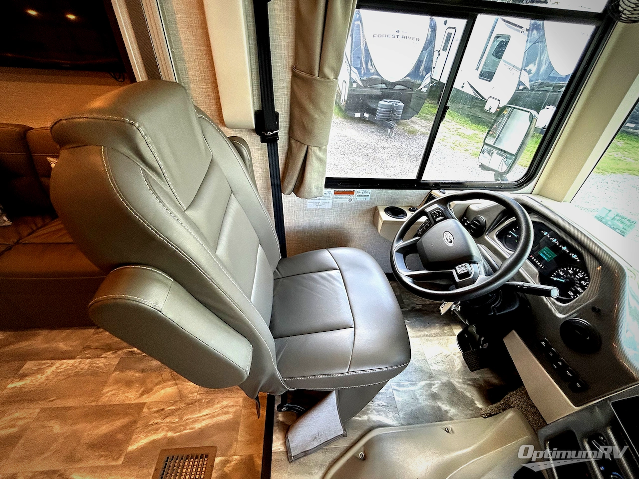 2023 Thor Windsport 34R Photo 5