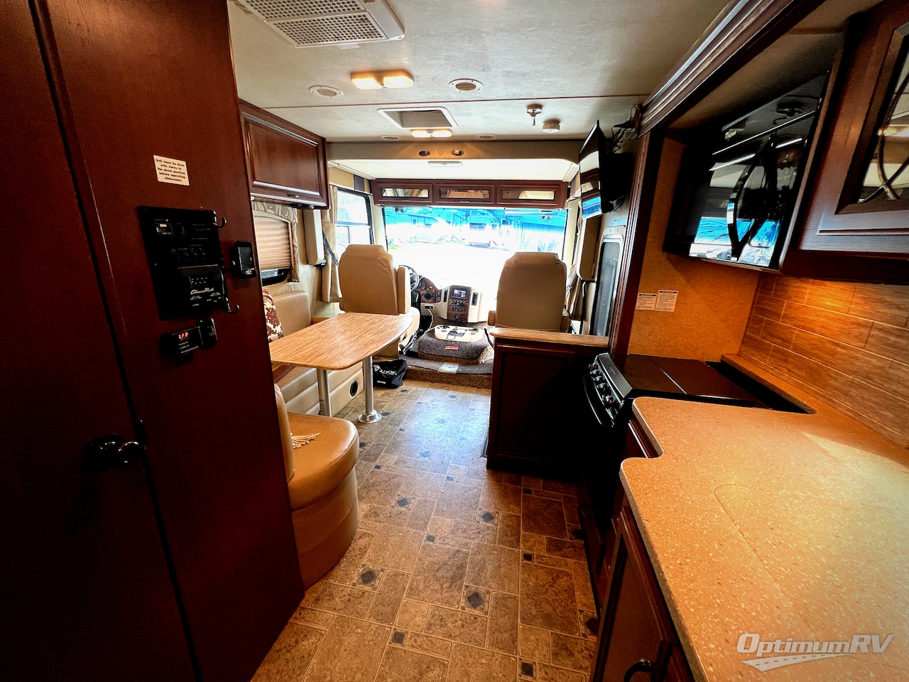 2015 Thor Hurricane 27K Photo 4