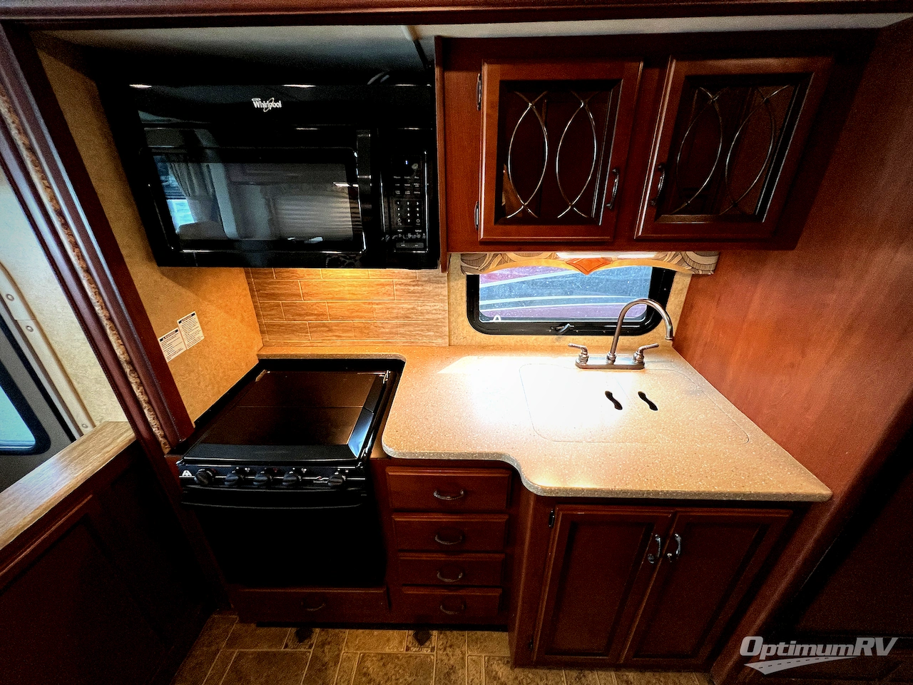 2015 Thor Hurricane 27K Photo 14