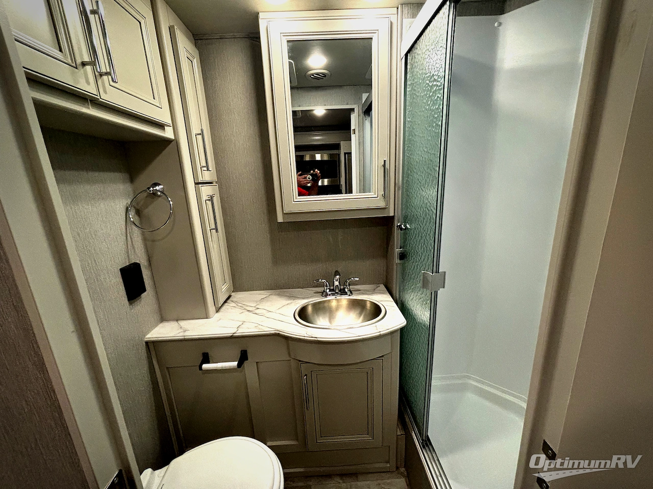 2023 Fleetwood Flair 29M Photo 9