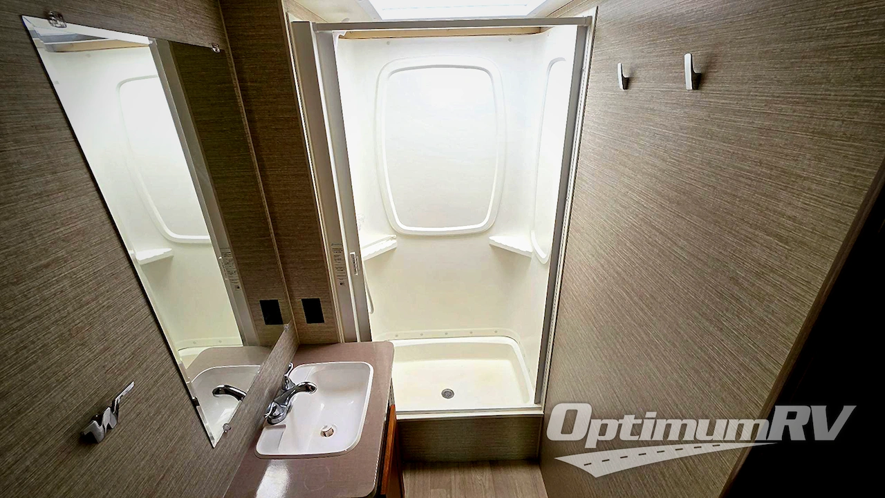 2024 Winnebago Minnie Winnie 22M Photo 12