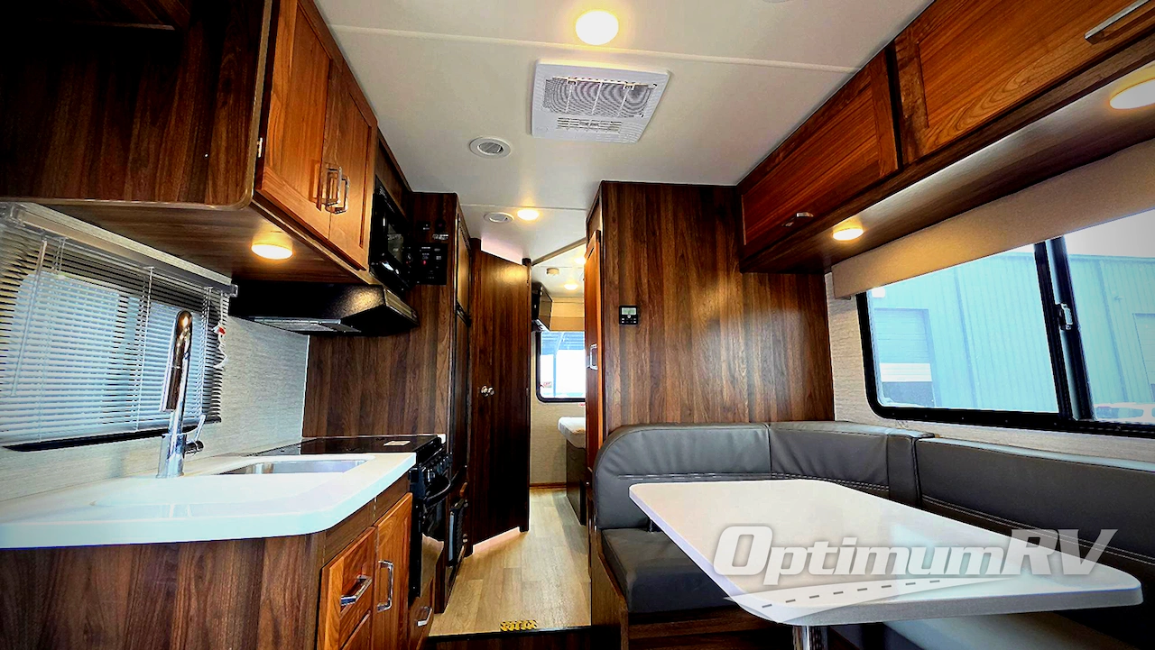 2024 Winnebago Minnie Winnie 22M Photo 7