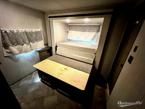 2022 Palomino Puma 26FKDS RV Photo 4