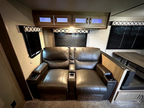 2021 Coachmen Freedom Express Ultra Lite 259FKDS RV Photo 3