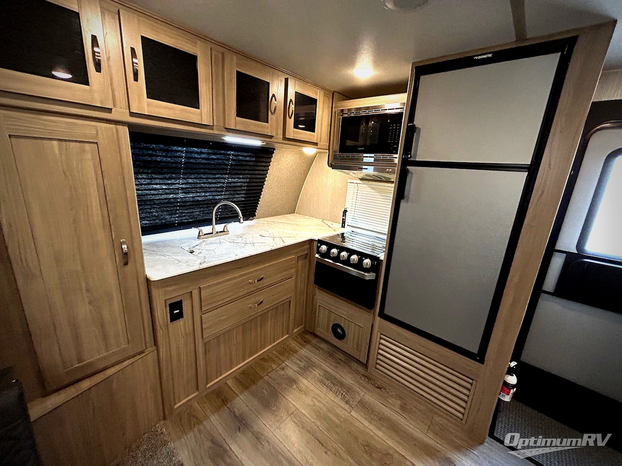 2021 Coachmen Freedom Express Ultra Lite 259FKDS Photo 7