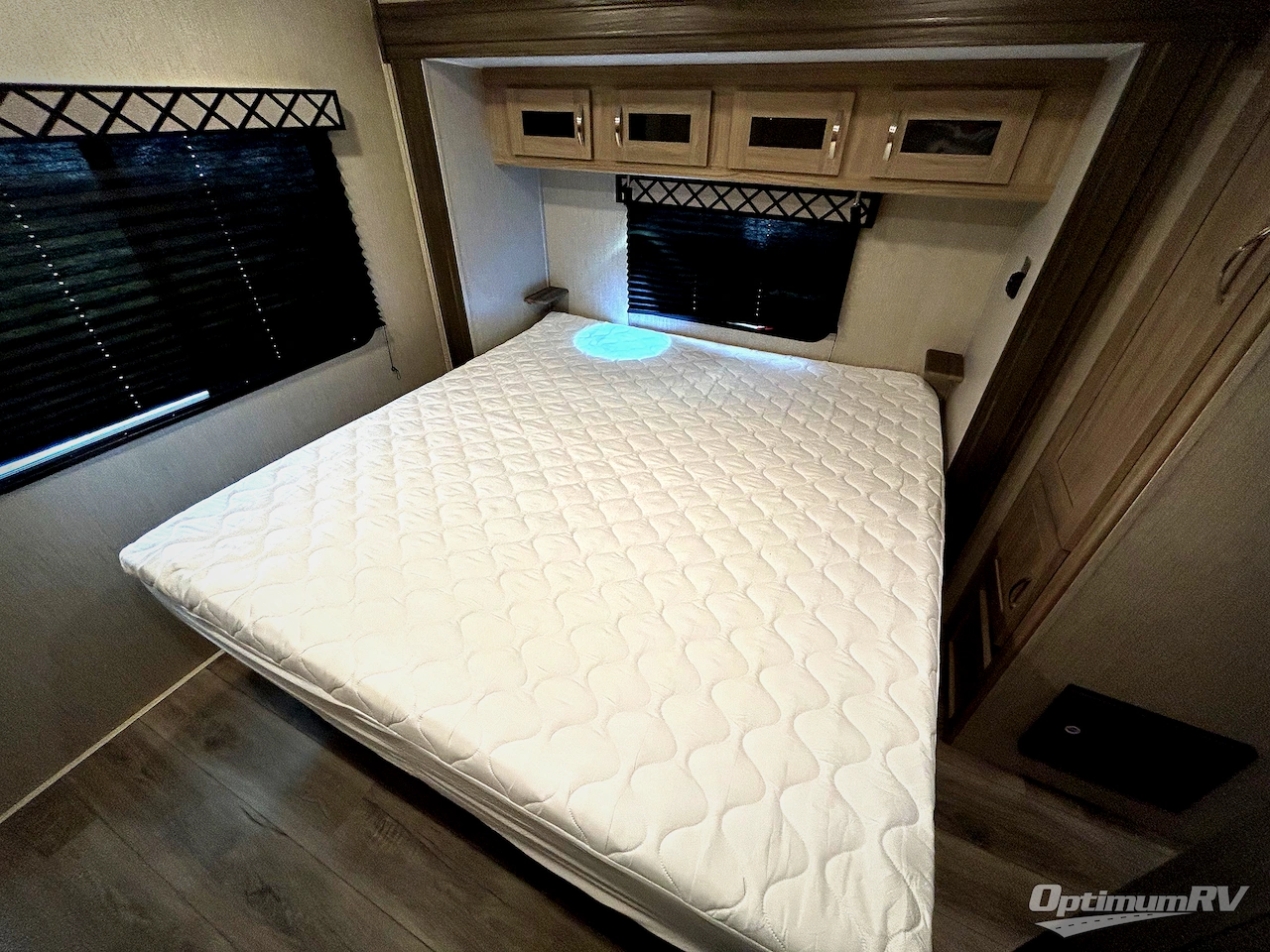2021 Coachmen Freedom Express Ultra Lite 259FKDS Photo 14