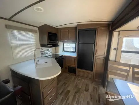 2018 Keystone Cougar Half-Ton Series 33MLS RV Photo 3