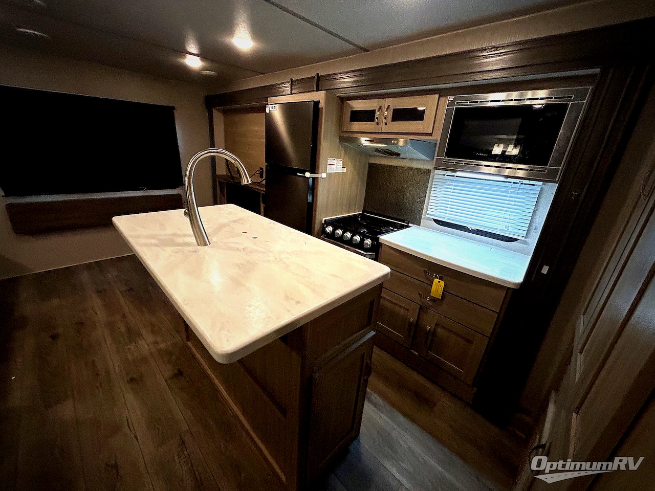2021 Coachmen Freedom Express Liberty Edition 323BHDSLE Photo 14