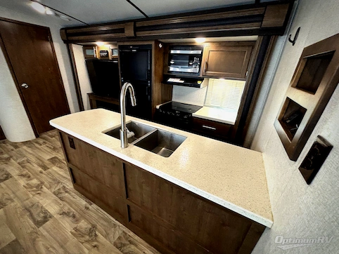 2018 Keystone Cougar X-Lite 34TSB RV Photo 3