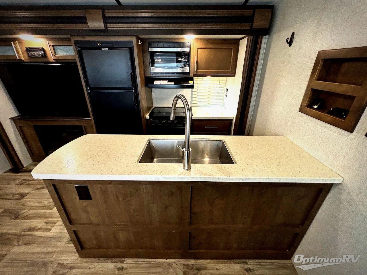 2018 Keystone Cougar X-Lite 34TSB Photo 6