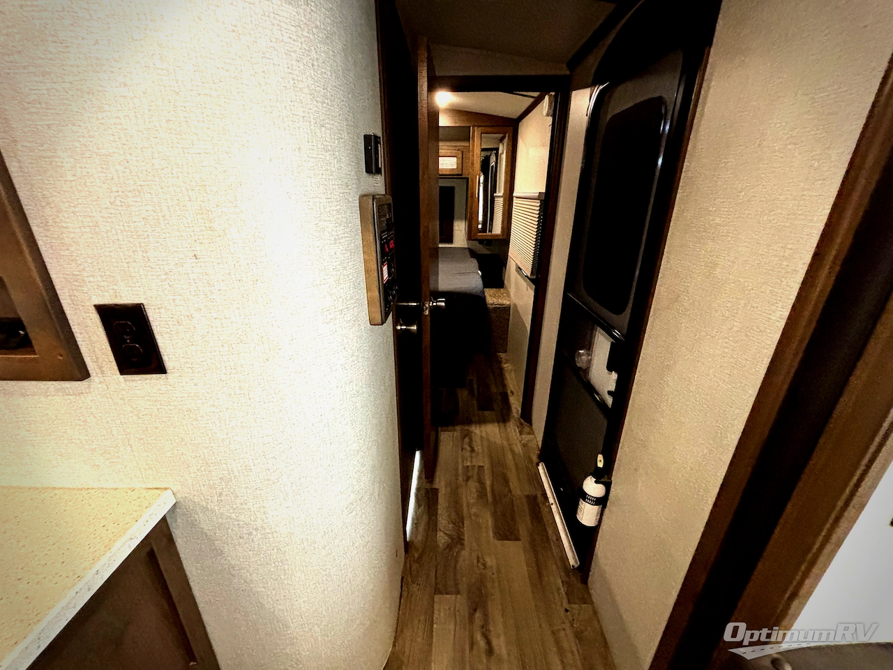 2018 Keystone Cougar X-Lite 34TSB Photo 7