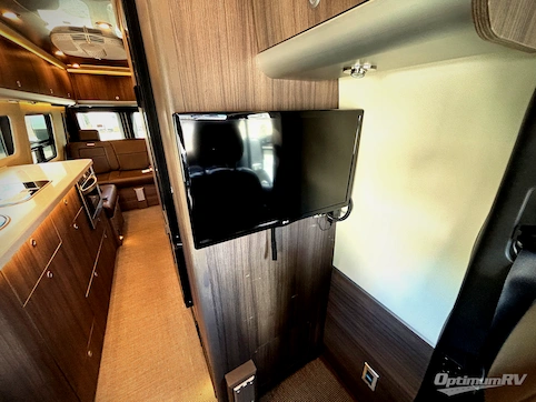 2020 Airstream Interstate Grand Tour EXT Std. Model RV Photo 3