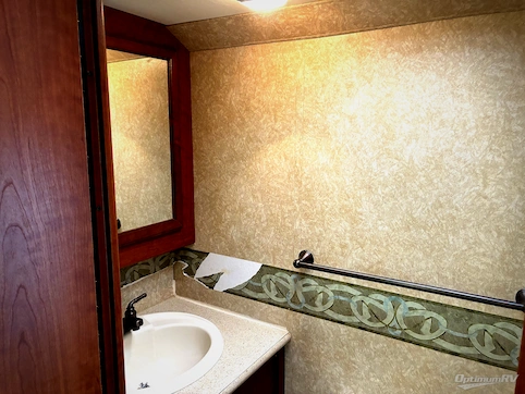2010 Thor FREEDOM ELITE 26E RV Floorplan Photo