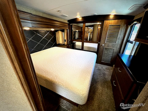 2017 Keystone Montana 3721RL RV Photo 4