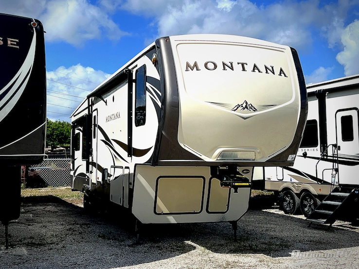2017 Keystone Montana 3721RL RV Photo 1