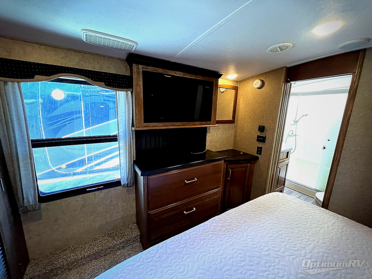 2017 Keystone Montana 3721RL Photo 21