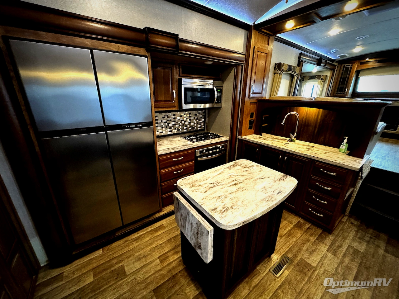 2018 Keystone Montana 3730FL Photo 12