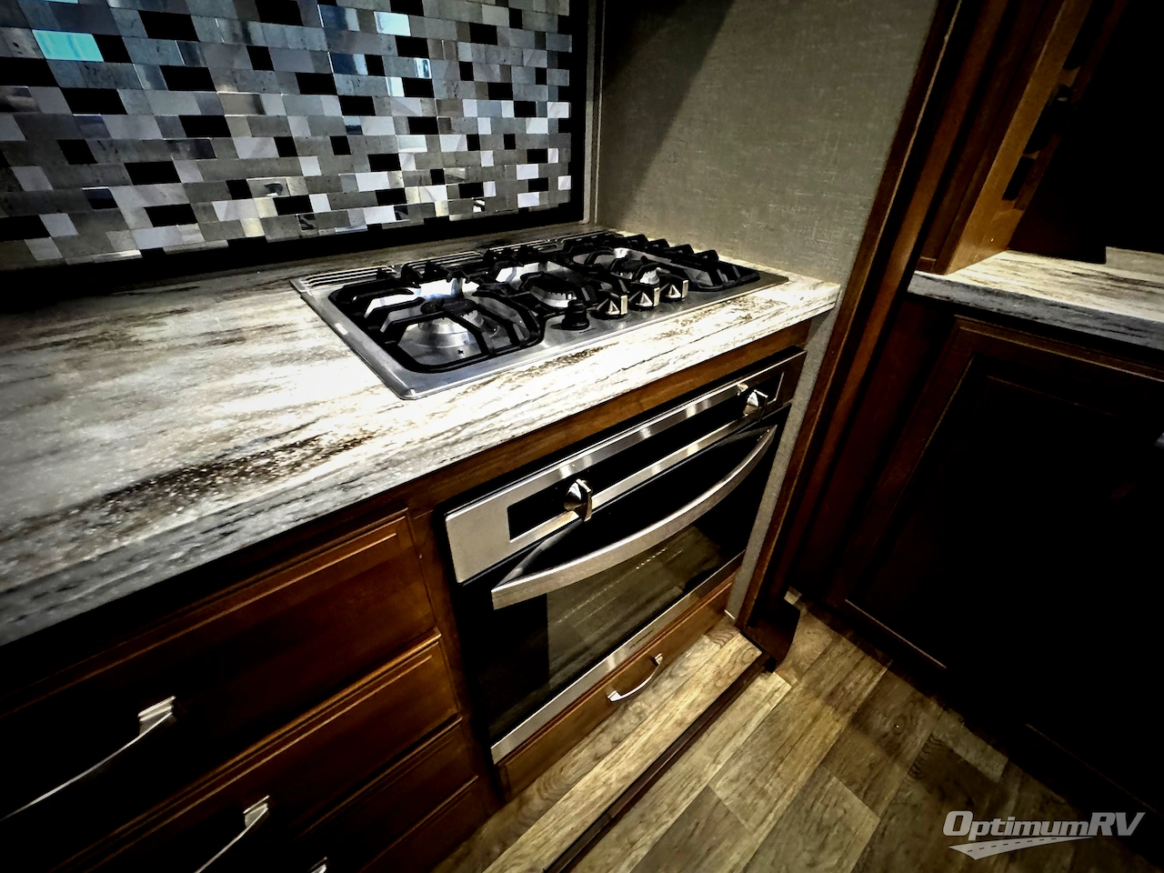 2018 Keystone Montana 3730FL Photo 14