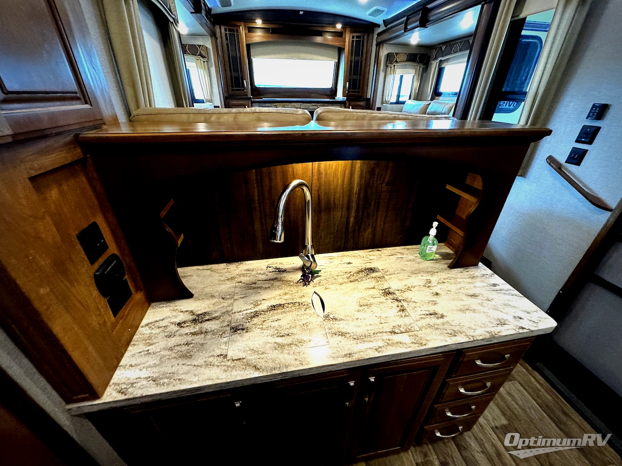 2018 Keystone Montana 3730FL Photo 16