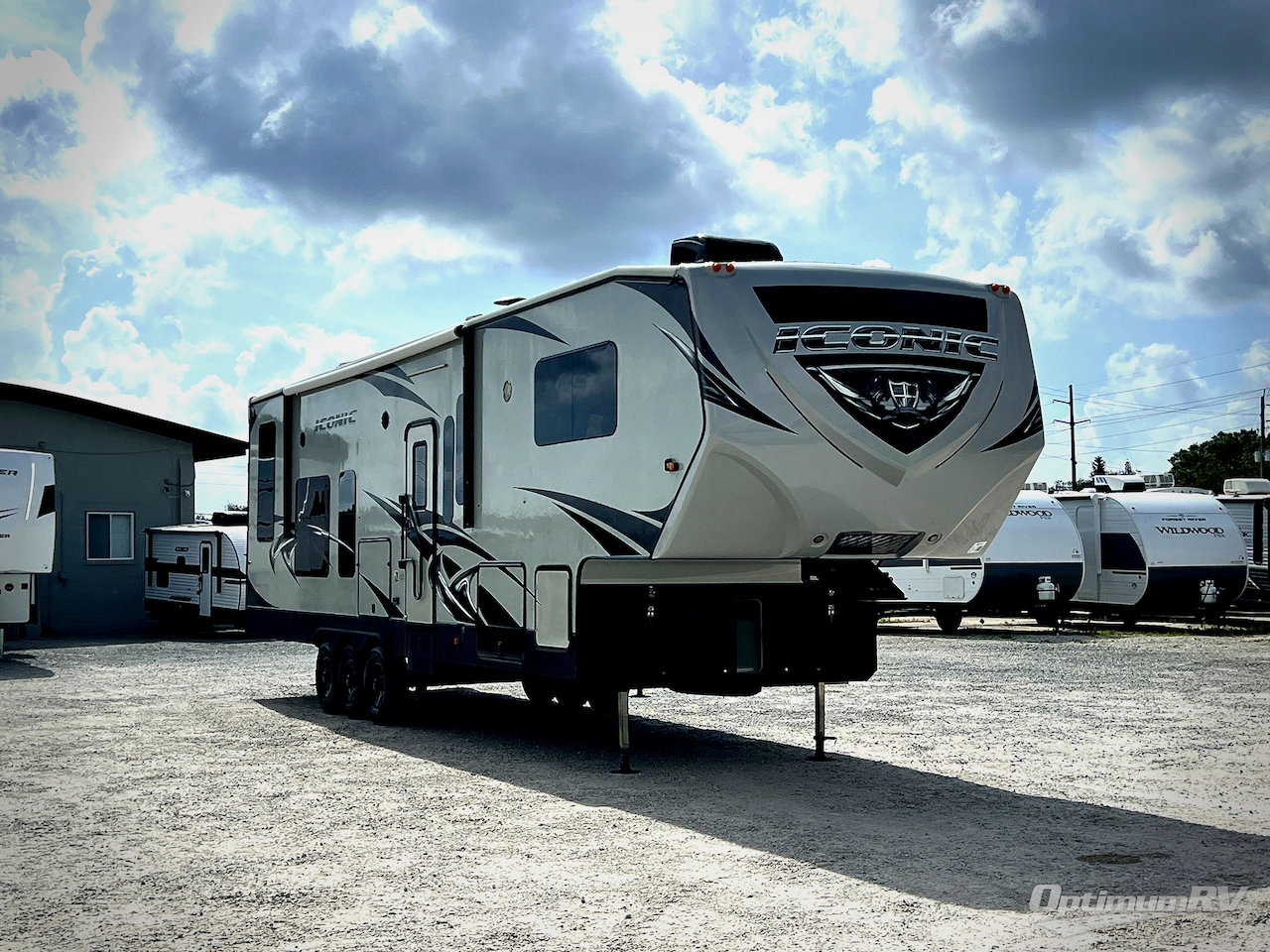 2018 Eclipse Iconic Wide Body 3515IKG Photo 1