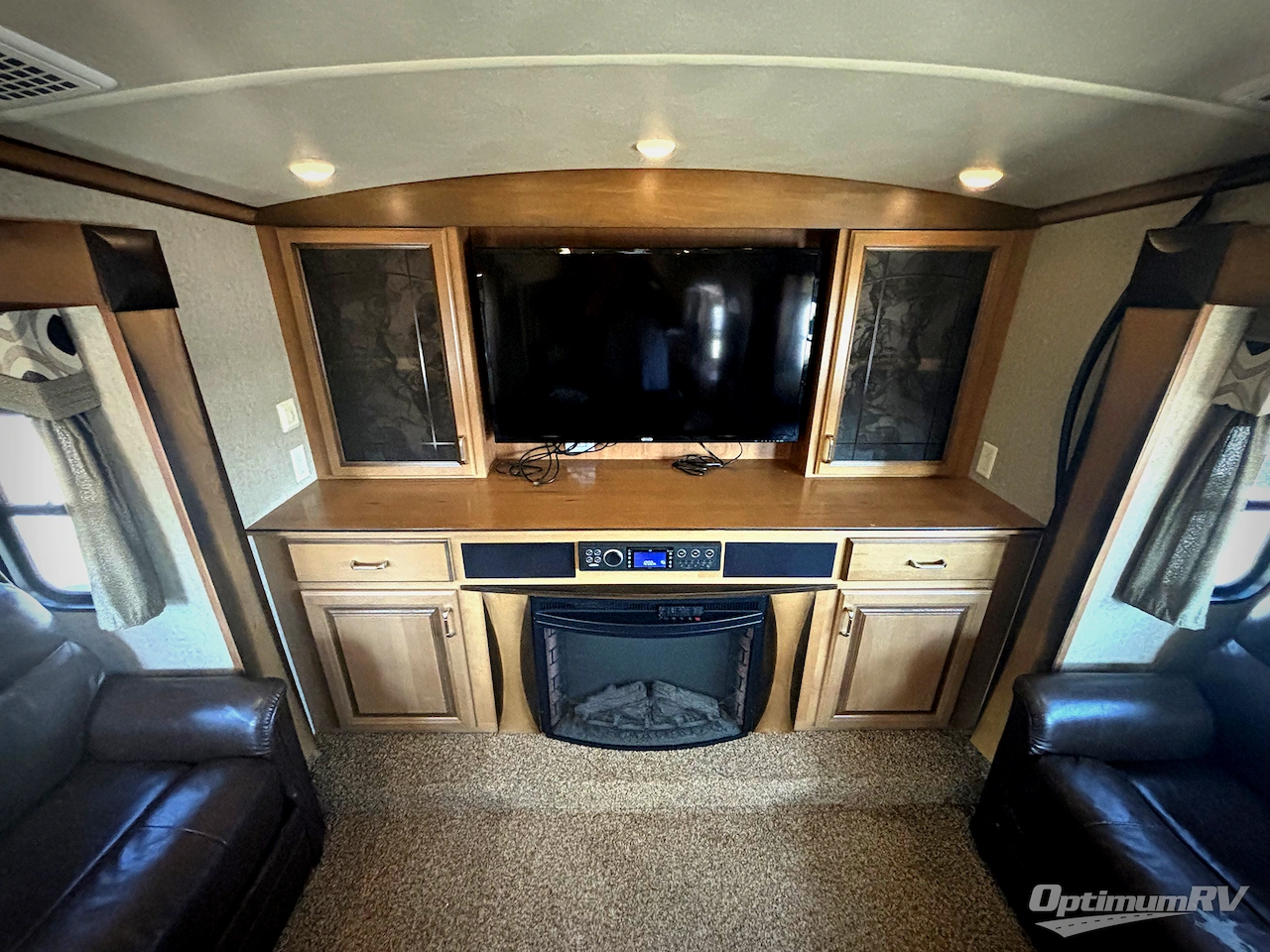 2016 Forest River Cedar Creek Hathaway Edition 38FL6 Photo 6