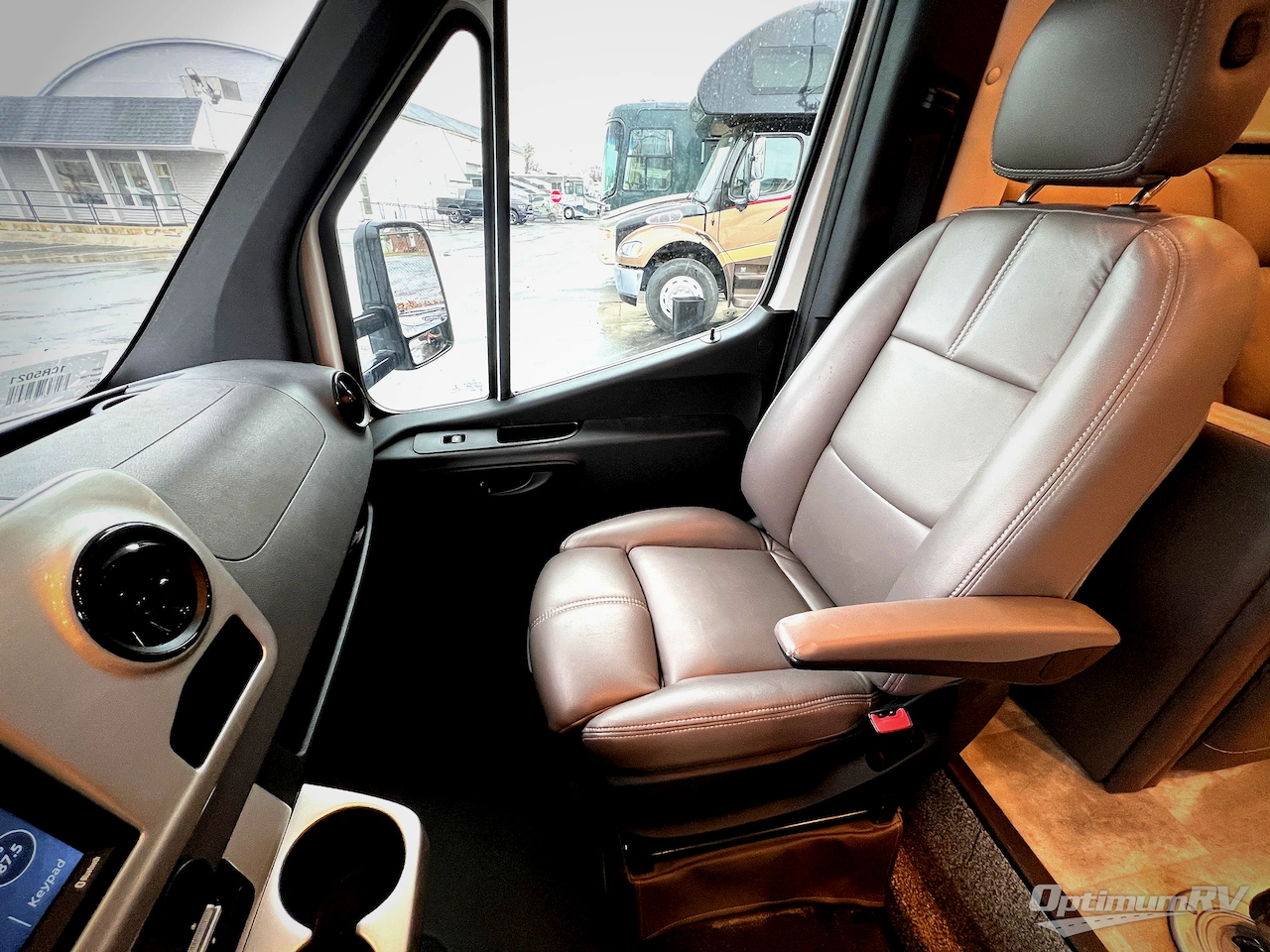 2022 Thor Quantum Sprinter DS24 Photo 7