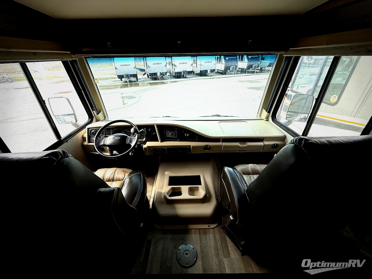 2020 Holiday Rambler Admiral 35R Photo 5