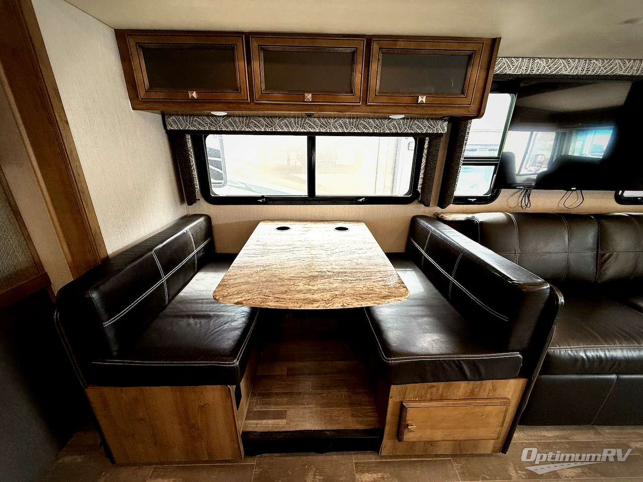 2020 Holiday Rambler Admiral 35R Photo 11