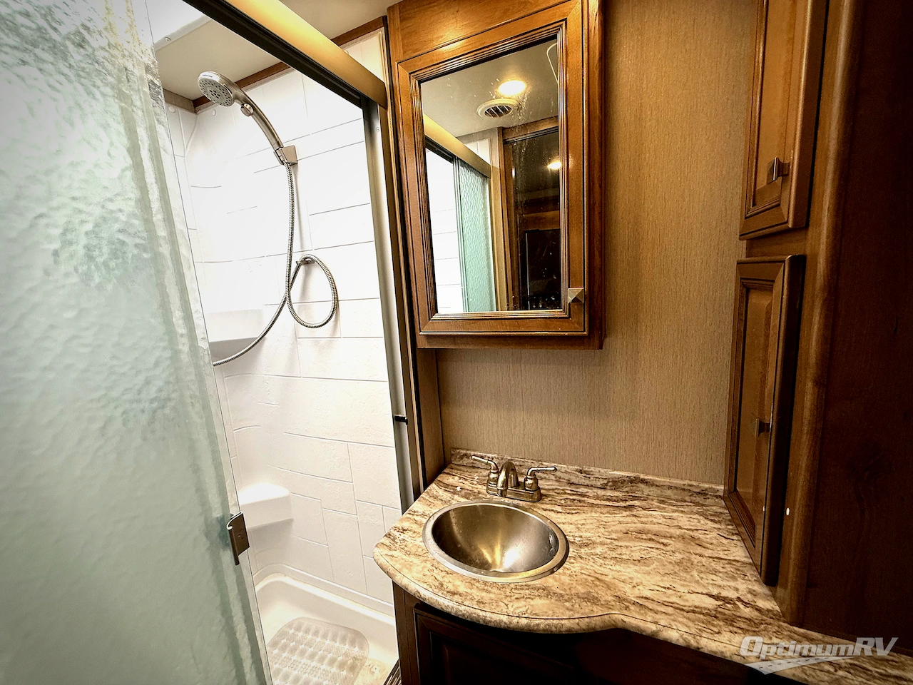 2020 Holiday Rambler Admiral 35R Photo 24
