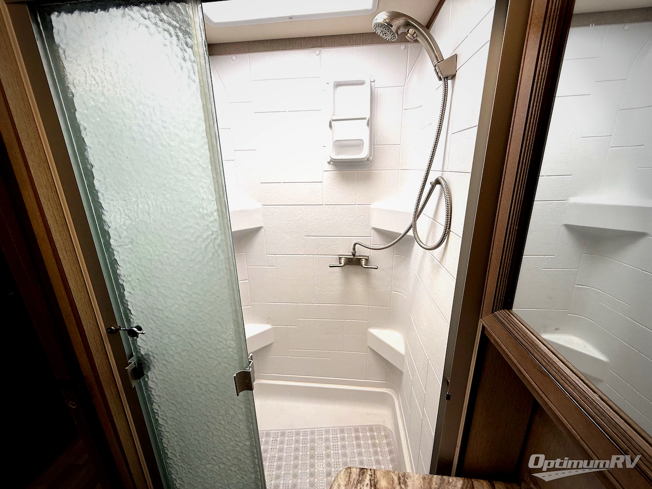 2020 Holiday Rambler Admiral 35R Photo 25