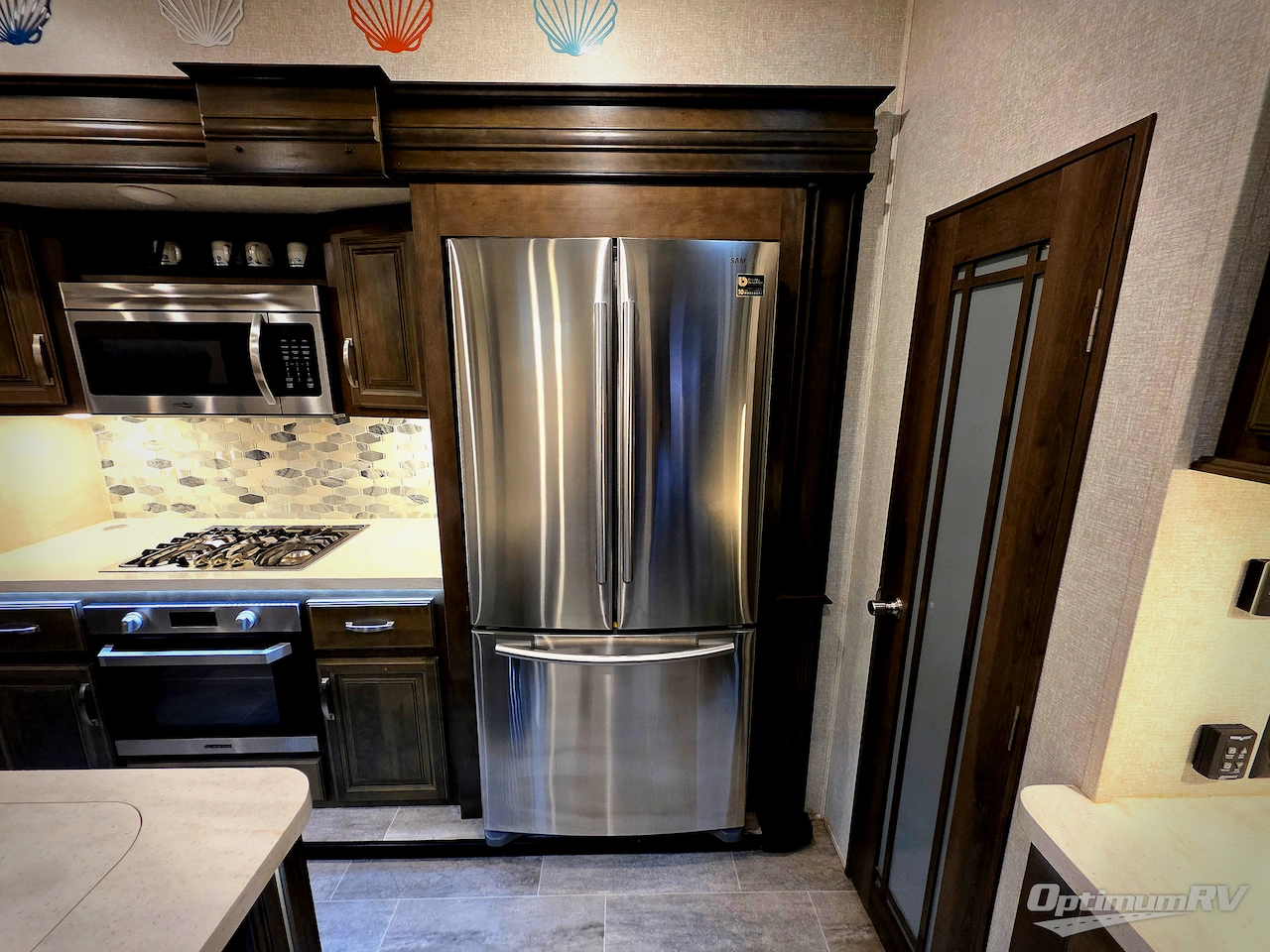 2019 Keystone Montana 3791RD Photo 7