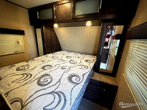 2018 Dutchmen Kodiak Ultra Lite 255BHSL RV Photo 4