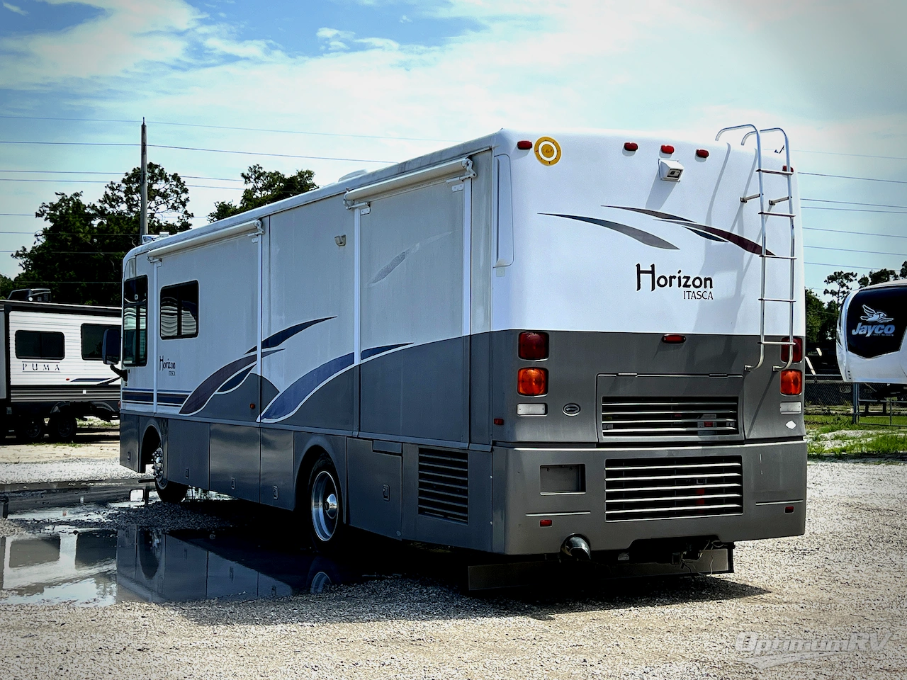 2002 Winnebago Itasca Horizon 34HD Photo 3
